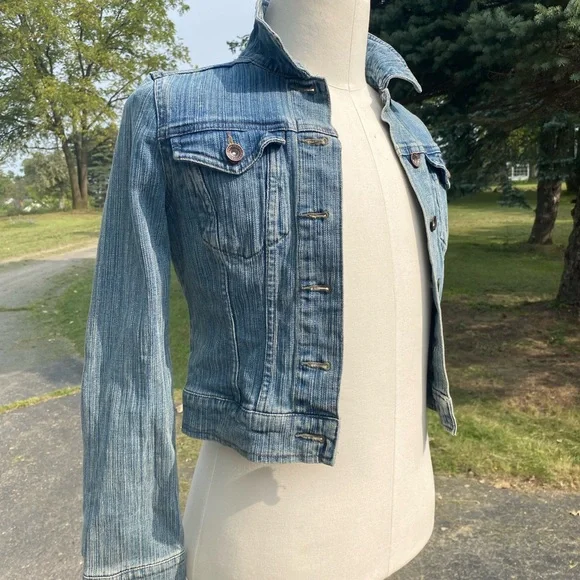 DKNY Jean Jacket Vintage 2000's size Size SMALL excellent condition - Picture 6 of 9